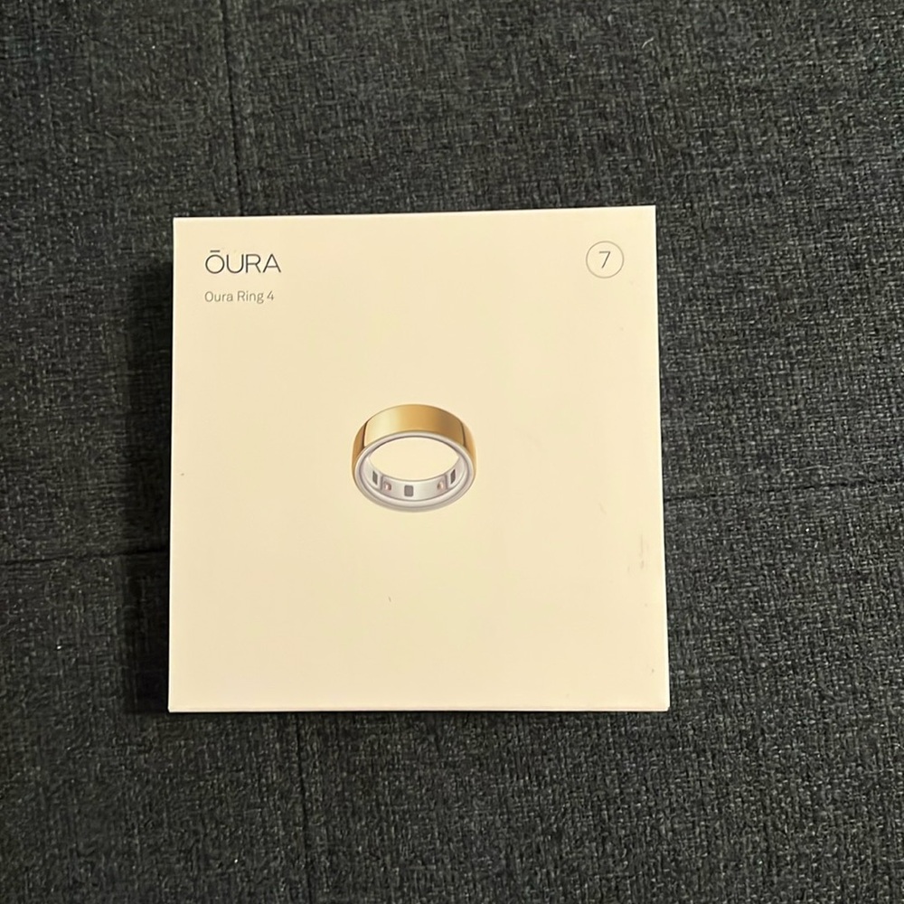 OURA RING GEN 4 SIZE 7 GOLD